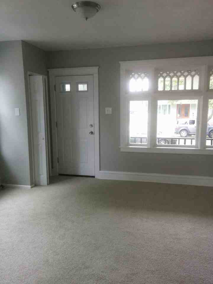 660 Fern St - Photo 3 of 17