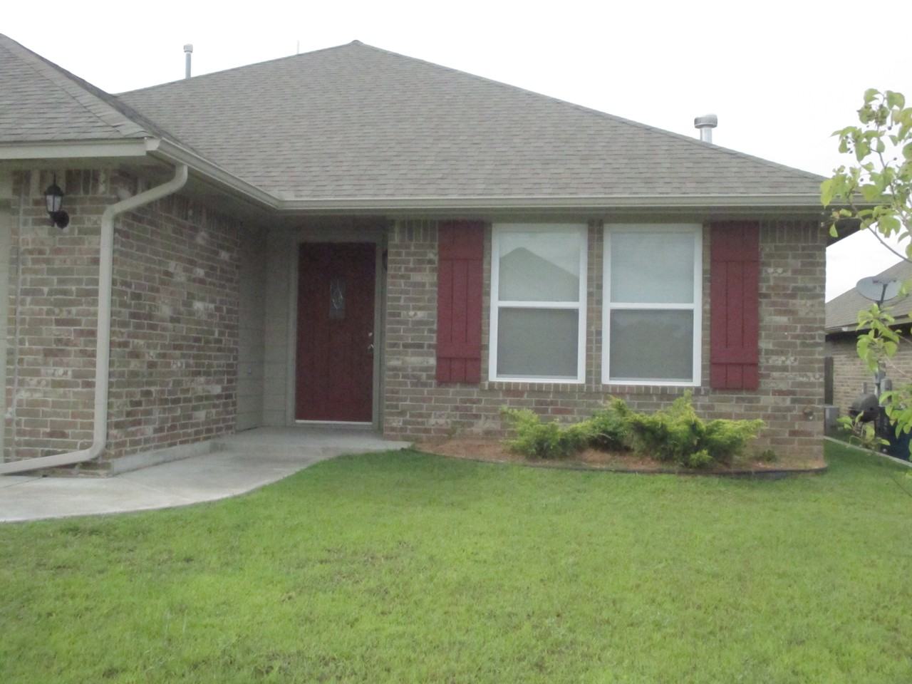 12827 SE 19th St - Photo 2 of 21