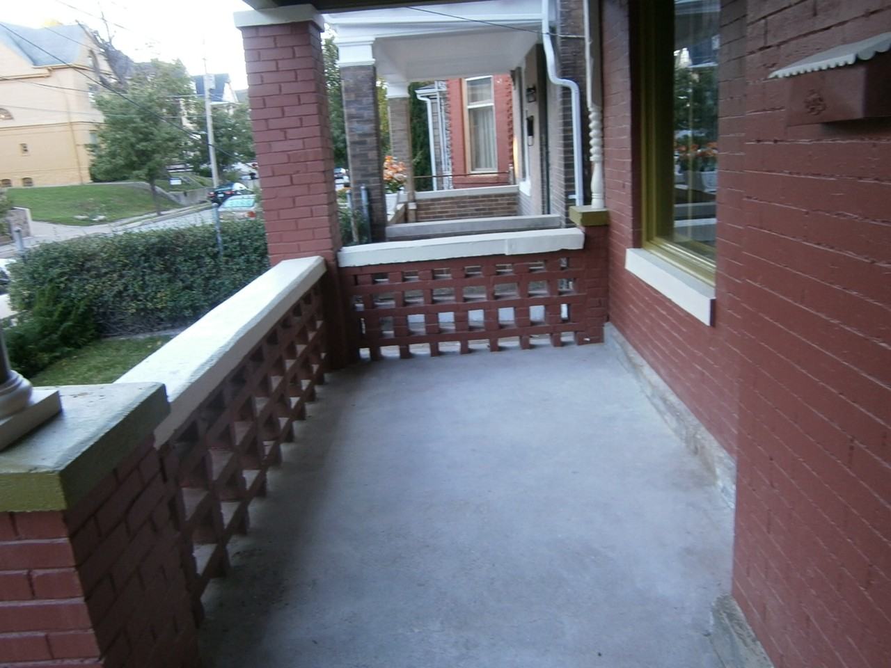 420 Olive St - Photo 3 of 35