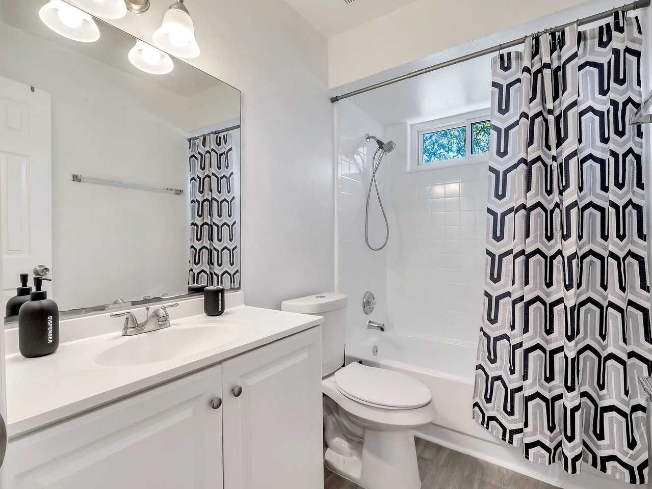 Jersey Woods Ct - Photo 7 of 13