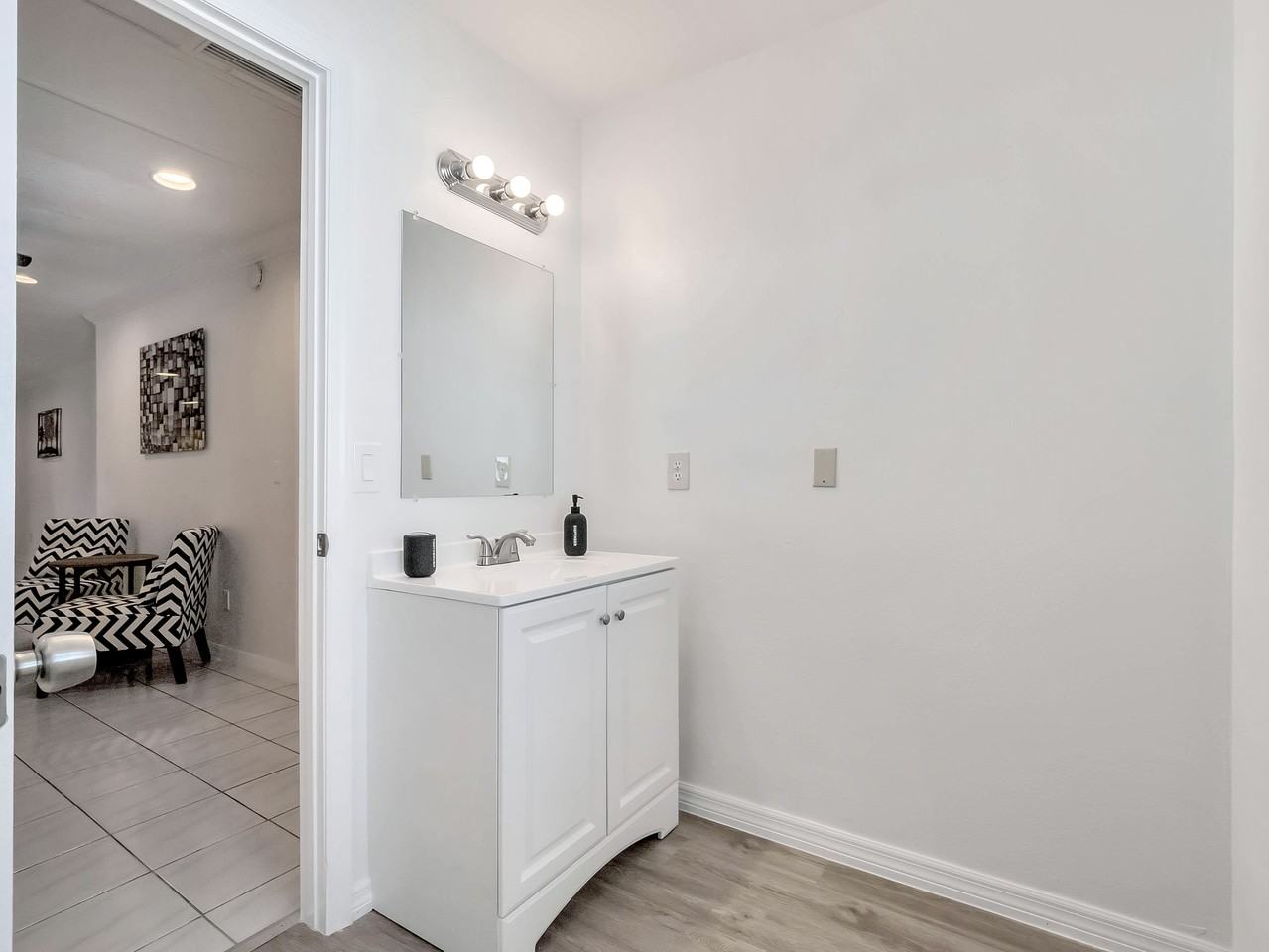 Jersey Woods Ct - Photo 2 of 13