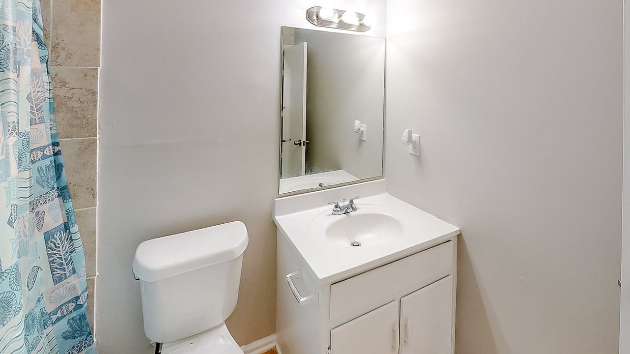 Jonathan Ave - Photo 3 of 12