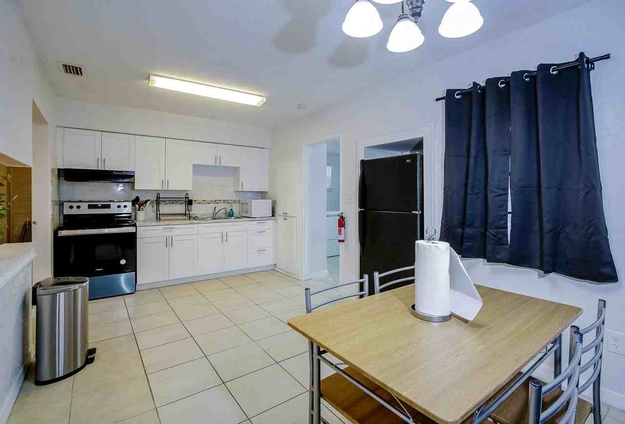 E New Orleans Ave - Photo 5 of 11