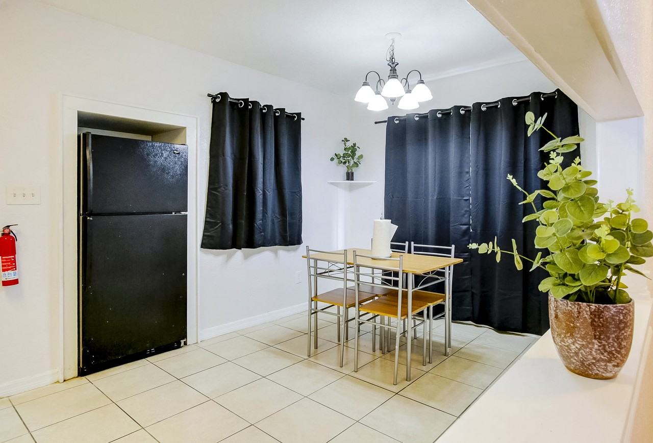 E New Orleans Ave - Photo 6 of 11