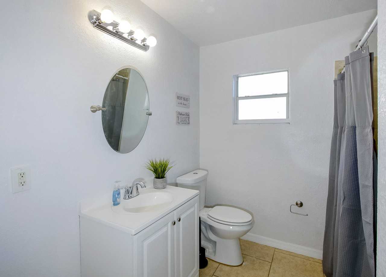 E New Orleans Ave - Photo 3 of 11