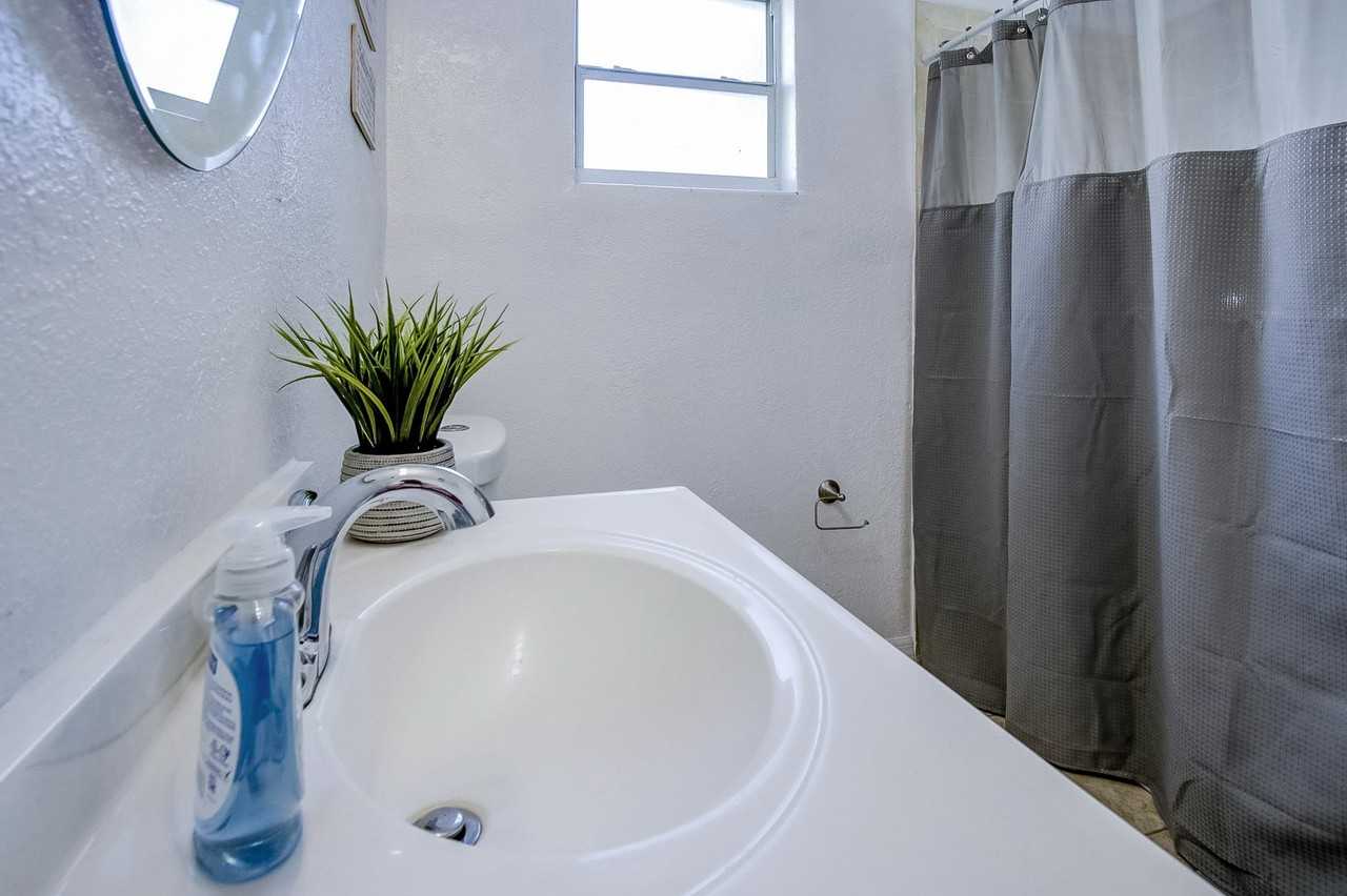 E New Orleans Ave - Photo 4 of 11