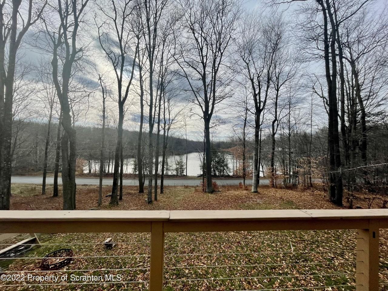 621 Lake Spangenberg Rd - Photo 3 of 44