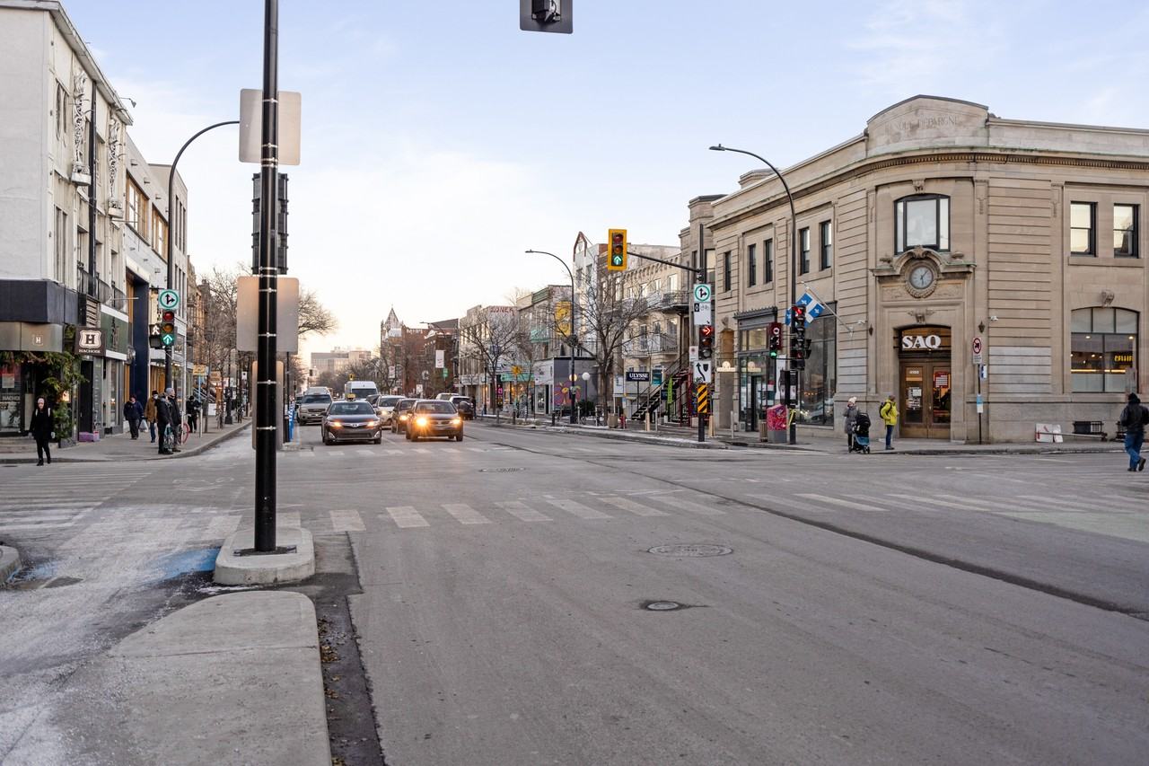 4265 Rue Saint-Denis - Photo 2 of 14