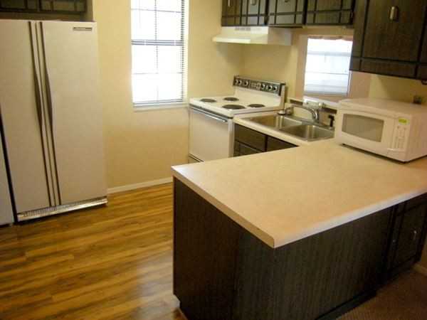 Water's Edge Condos - Photo 3 of 9