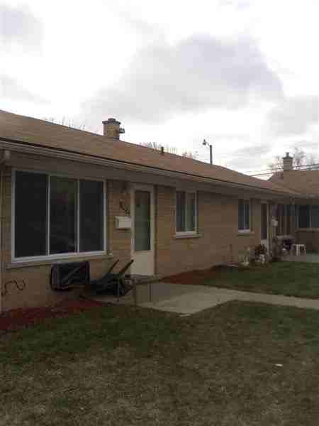 Balfour - Photo 3 of 3