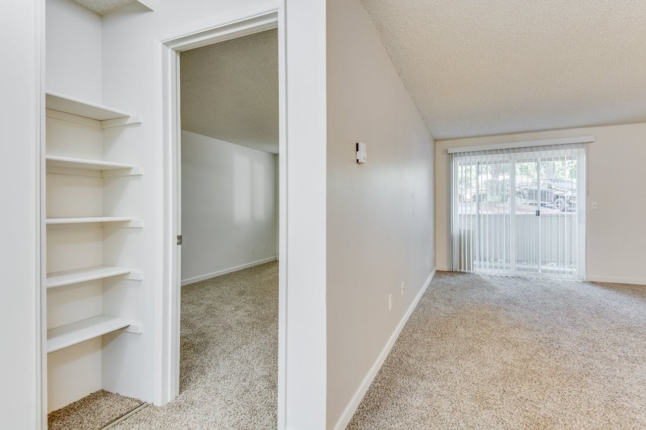 Creekside Commons Apartments - Photo 7 of 29