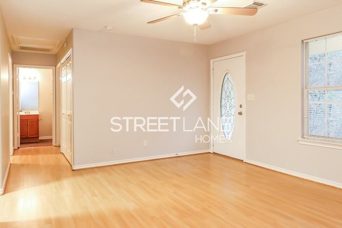 10733 Royal York Dr - Photo 3 of 15