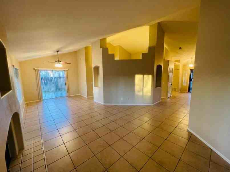1050 Falcon Ct #1 - Photo 5 of 27