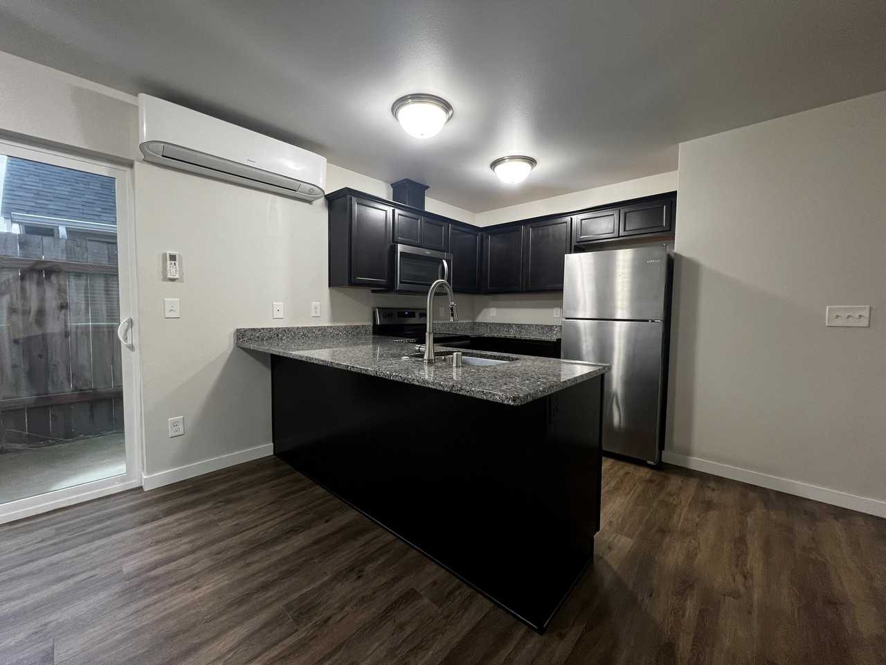 2425 Valencia Street - Photo 2 of 24