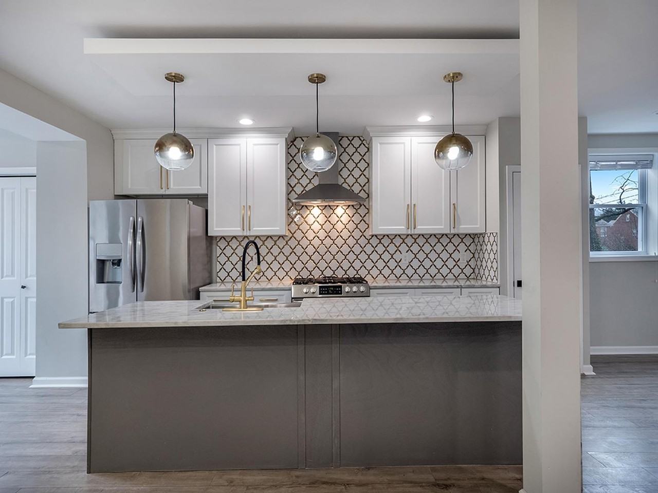 Recently updated Brightwood townhouse near Takoma Park - Photo 6 of 26