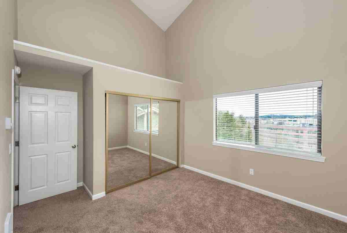 9840 Se Talbert St - Photo 2 of 29