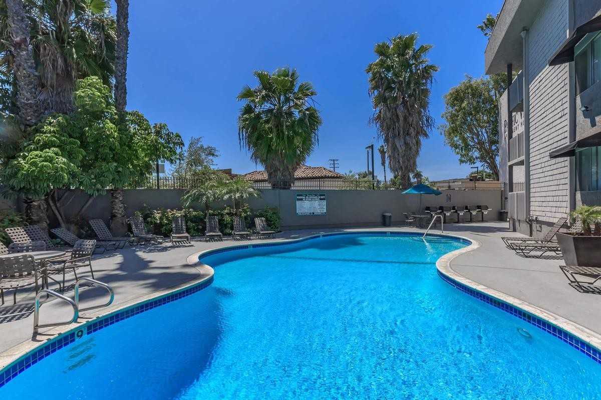 5025 E Pacific Coast Hwy - Photo 6 of 35