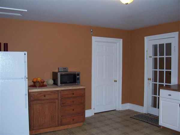 915 Mackinaw Ave - Photo 2 of 22