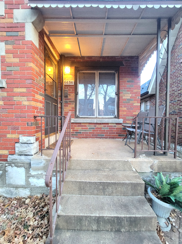 6636 Devonshire Ave - Photo 2 of 22