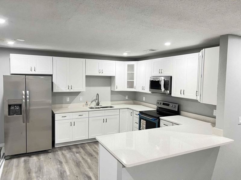 111 W Hanlon St - Photo 3 of 10