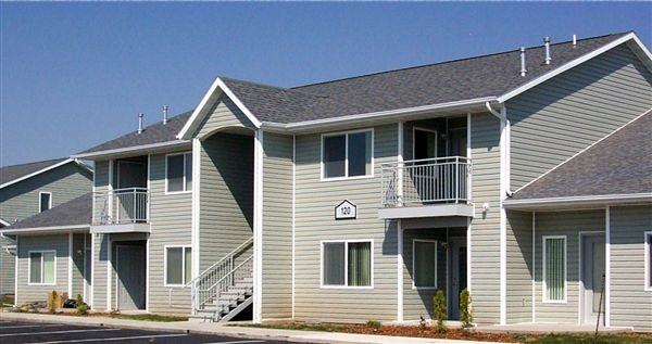 Cloud Peak Vista Apartments - Photo 3 of 6