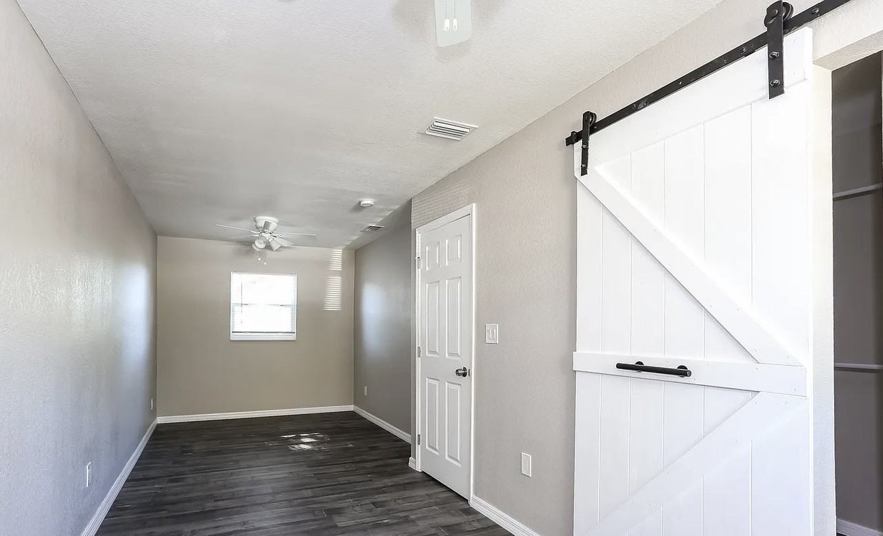 2776 20th Ave Sw - Photo 3 of 15