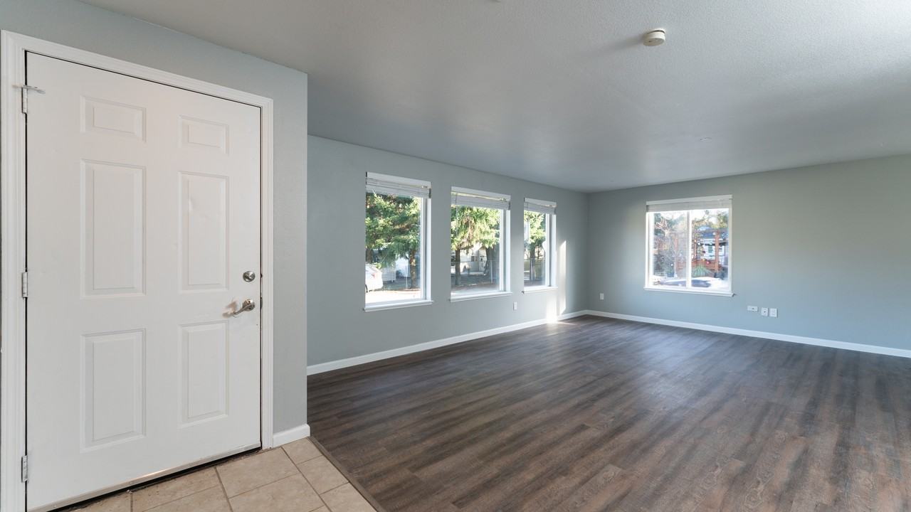 14418 42nd Ave S #1 - Photo 5 of 31