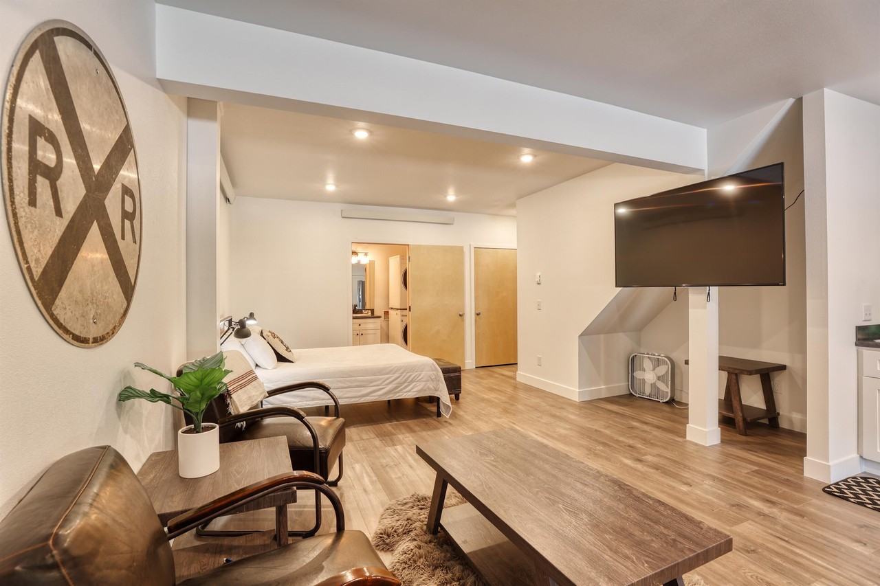 823 South Main Street - Studio 3 #3 - Photo 2 of 24