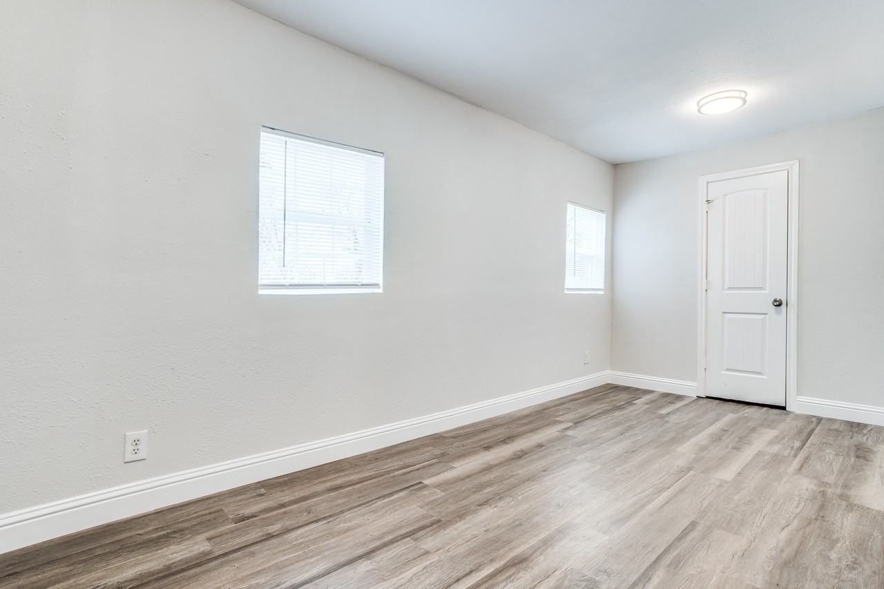 2216 Marburg St #1 - Photo 3 of 12