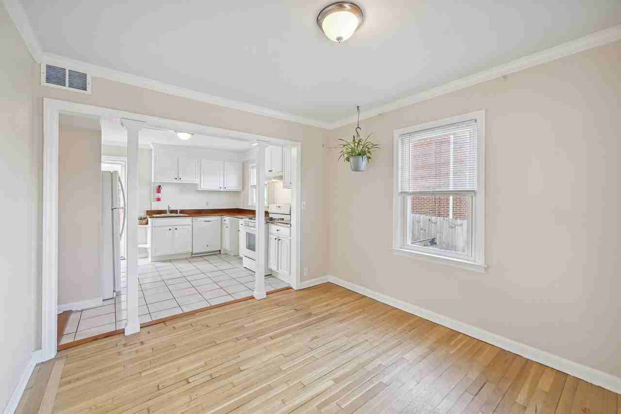 32 Van Buskirk AvenueFloor 1 #1 - Photo 3 of 7