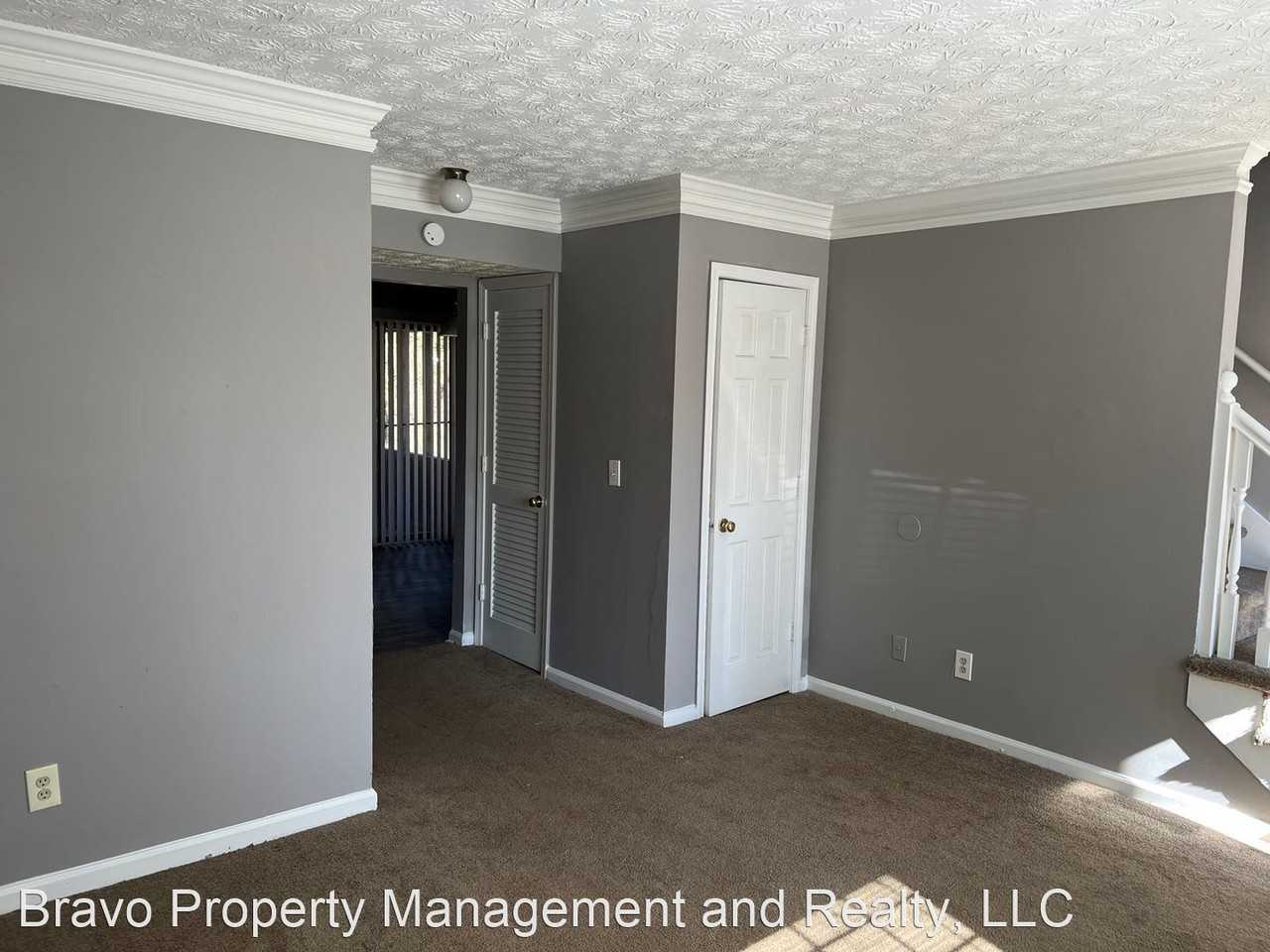 261-263 Scarlet Way - Photo 3 of 9