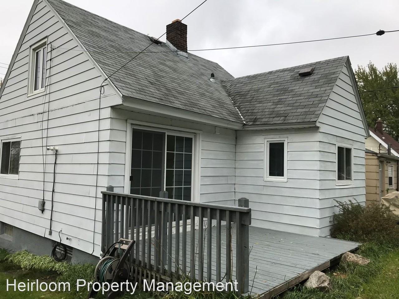 907 W 6th St - Photo 2 of 13