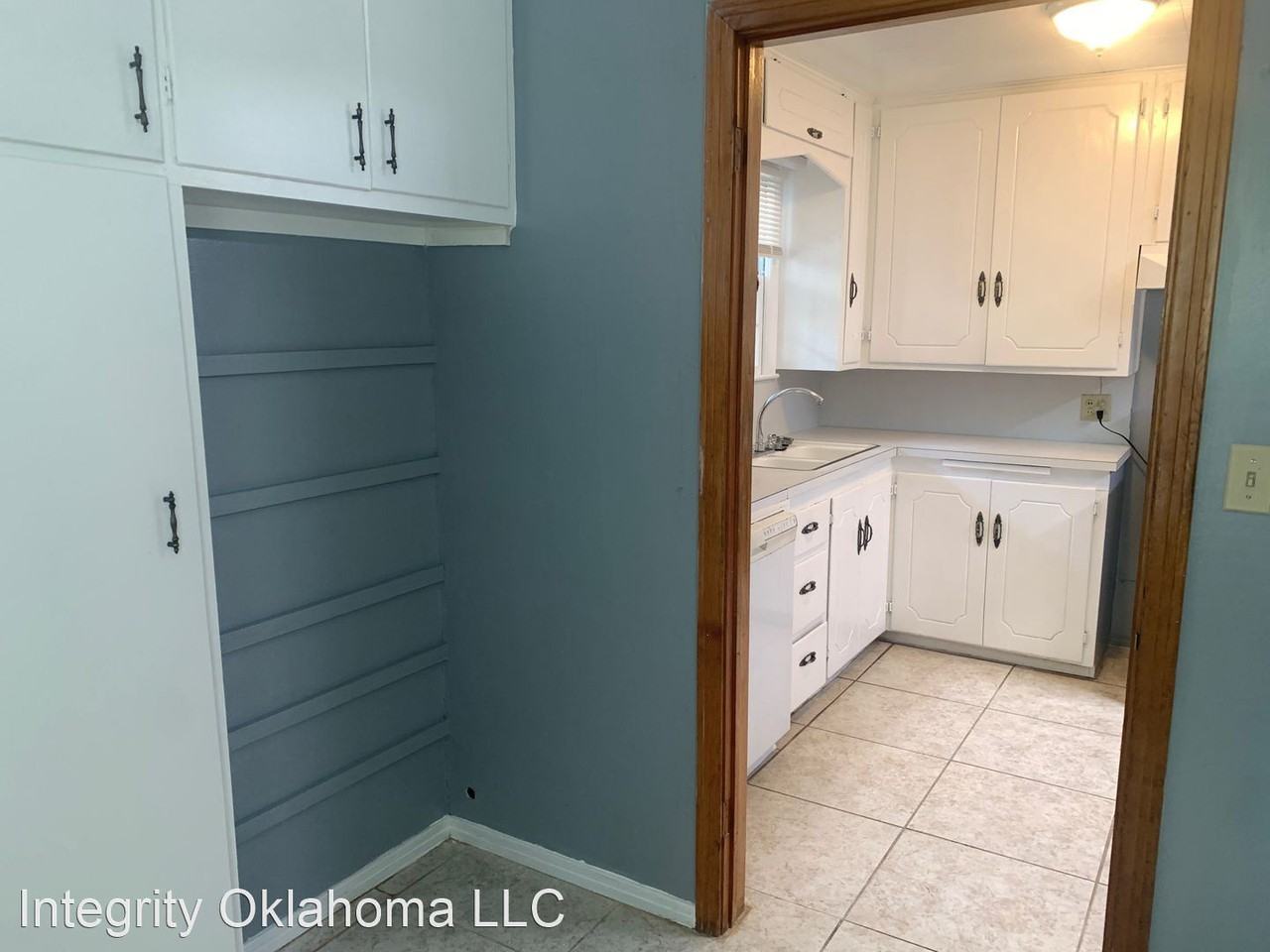 7004 Nw 50th St - Photo 2 of 17