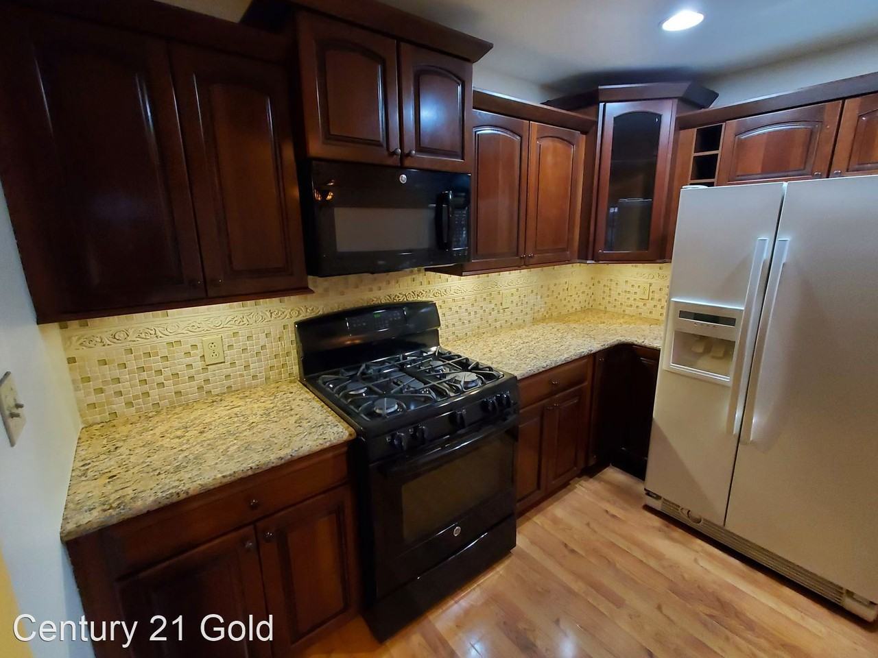 221 N View Rd - Photo 3 of 21