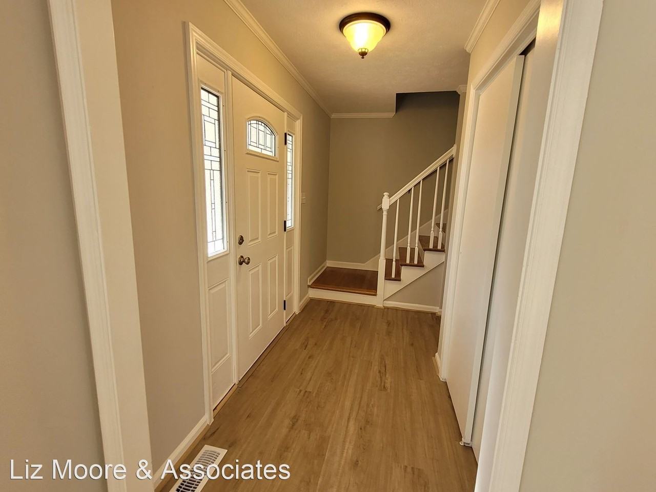 941 Lacon Dr - Photo 2 of 28