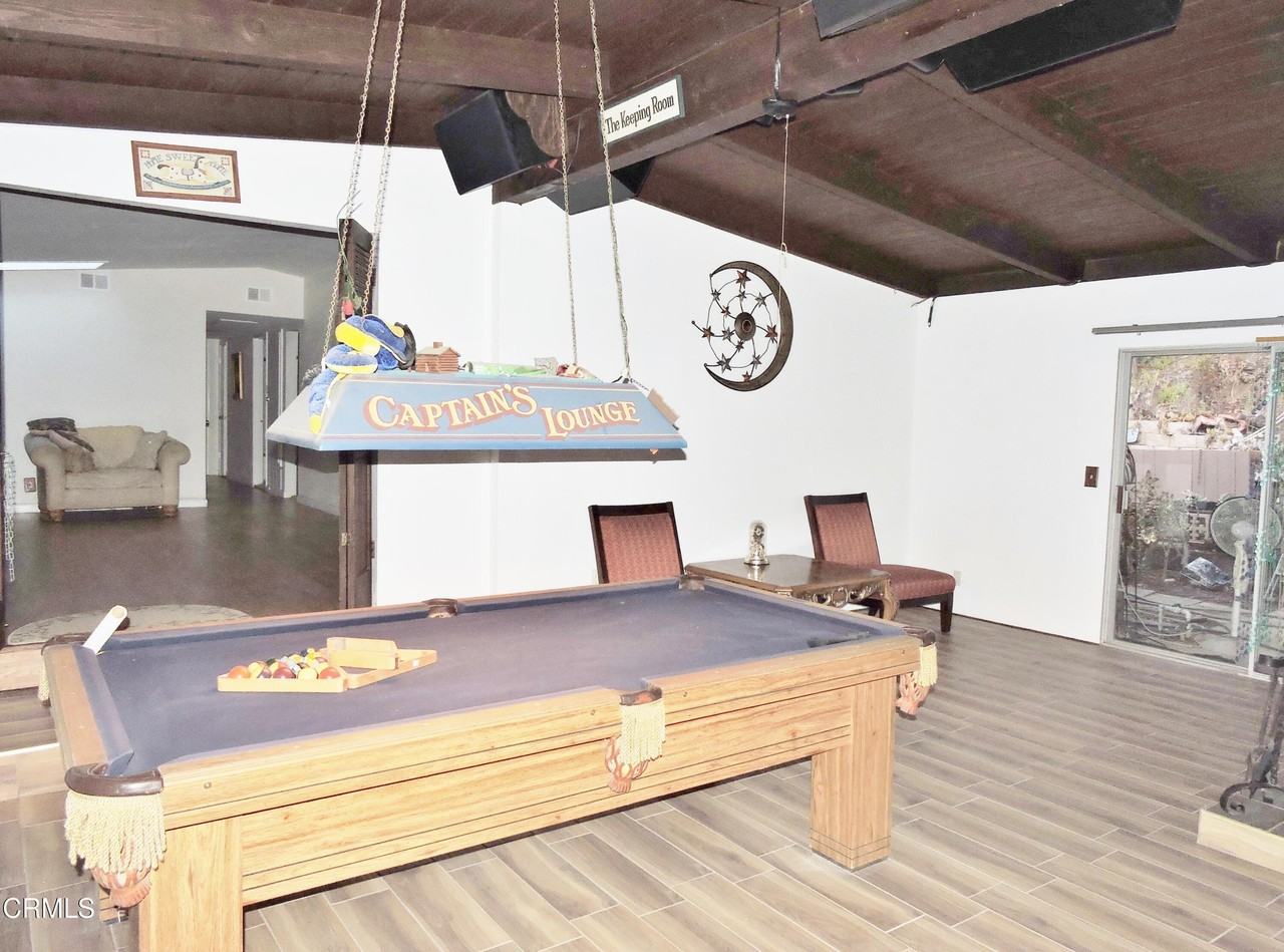 132 Maple Rd - Photo 2 of 50