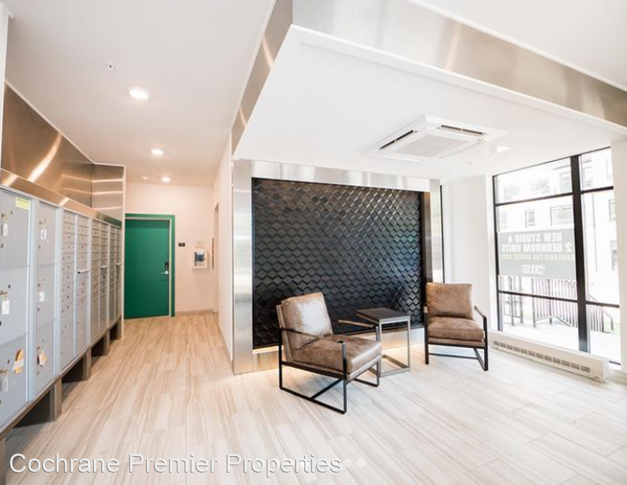 315 E. John St. - Photo 3 of 6