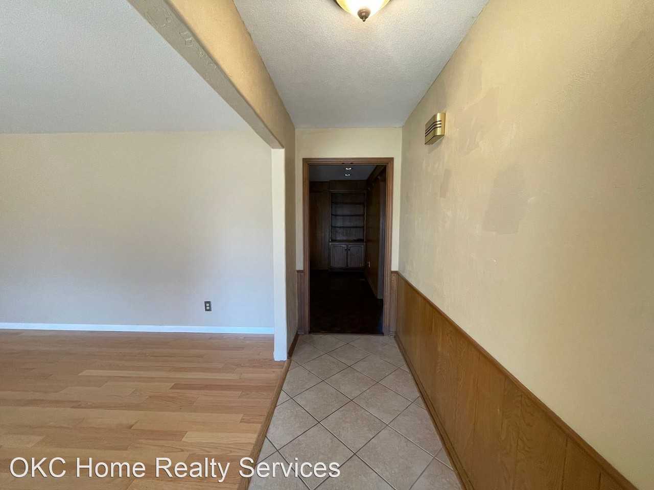 5809 Nw 83rd St - Photo 2 of 37