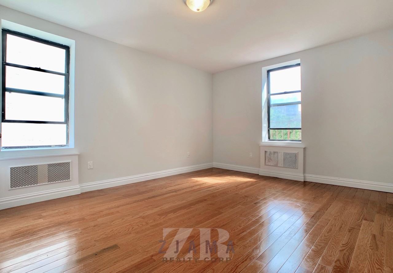 715 Saint Marks Ave #3H - Photo 6 of 10