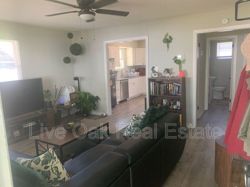8302 Glen Myrtle Ave - Photo 2 of 14