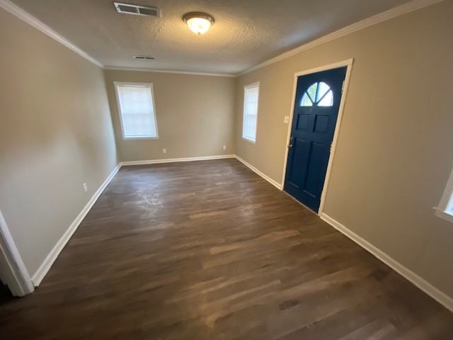 3208 Winslow Rd - Photo 2 of 11