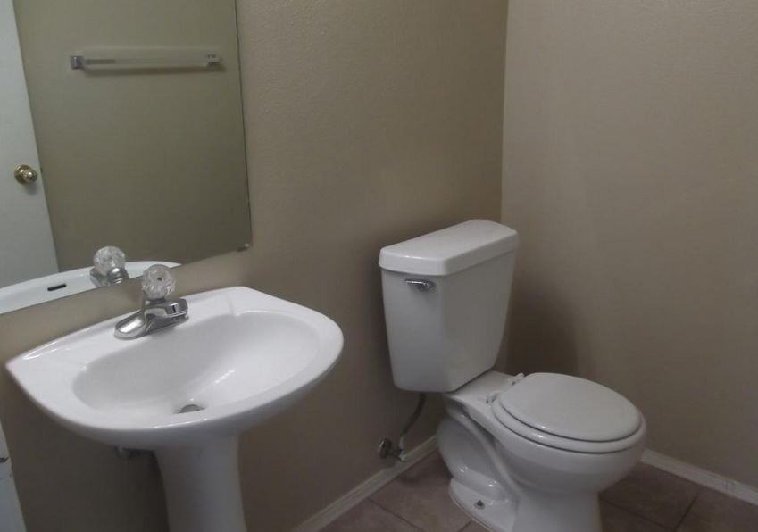 11323 W Loren Ln - Photo 2 of 6