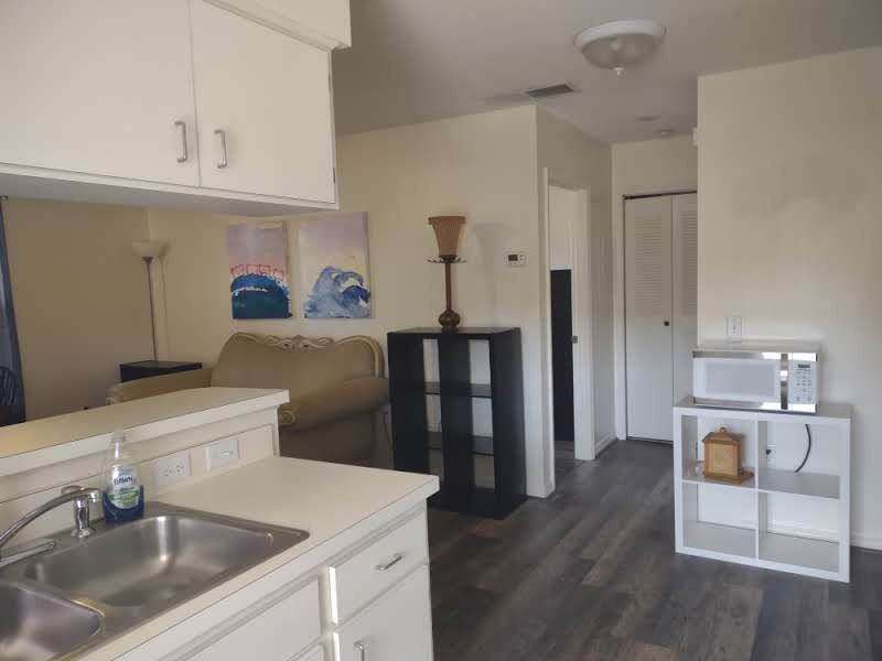 943 Se Mayo Dr - Photo 6 of 18