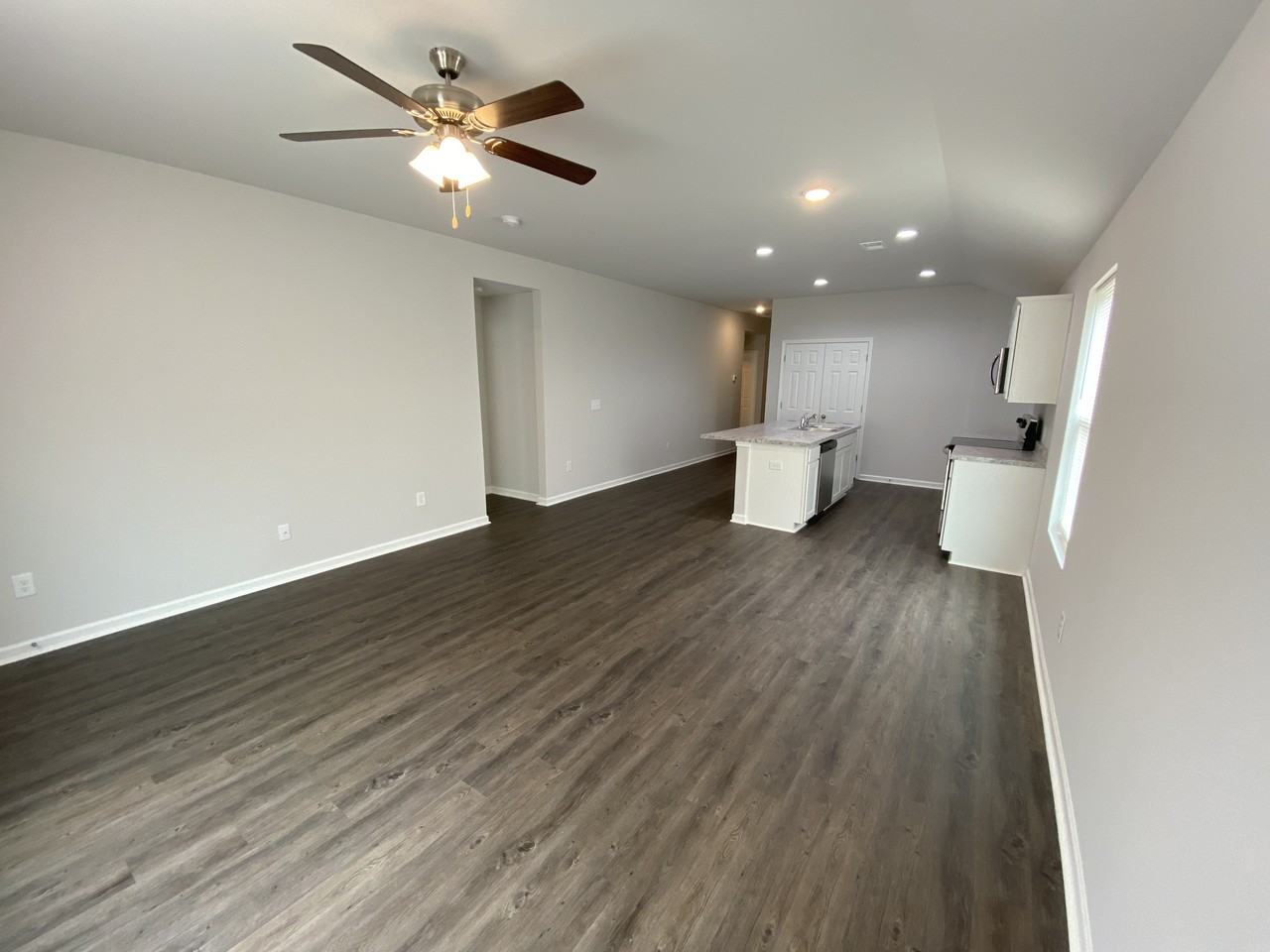 8665 Mohring Pl - Photo 3 of 20