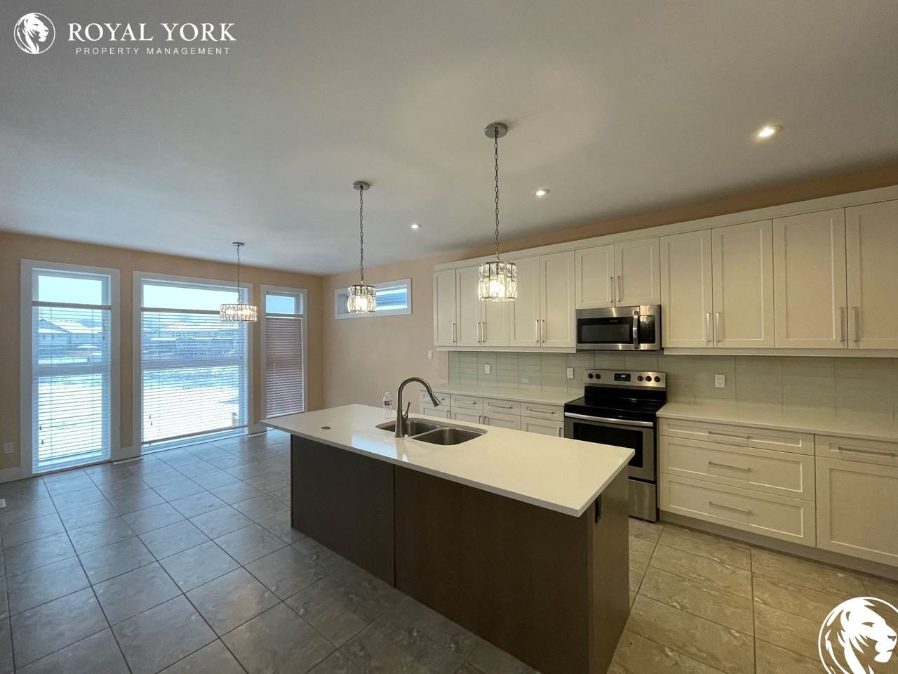 1236 Medway Park Dr #1 - Photo 3 of 39