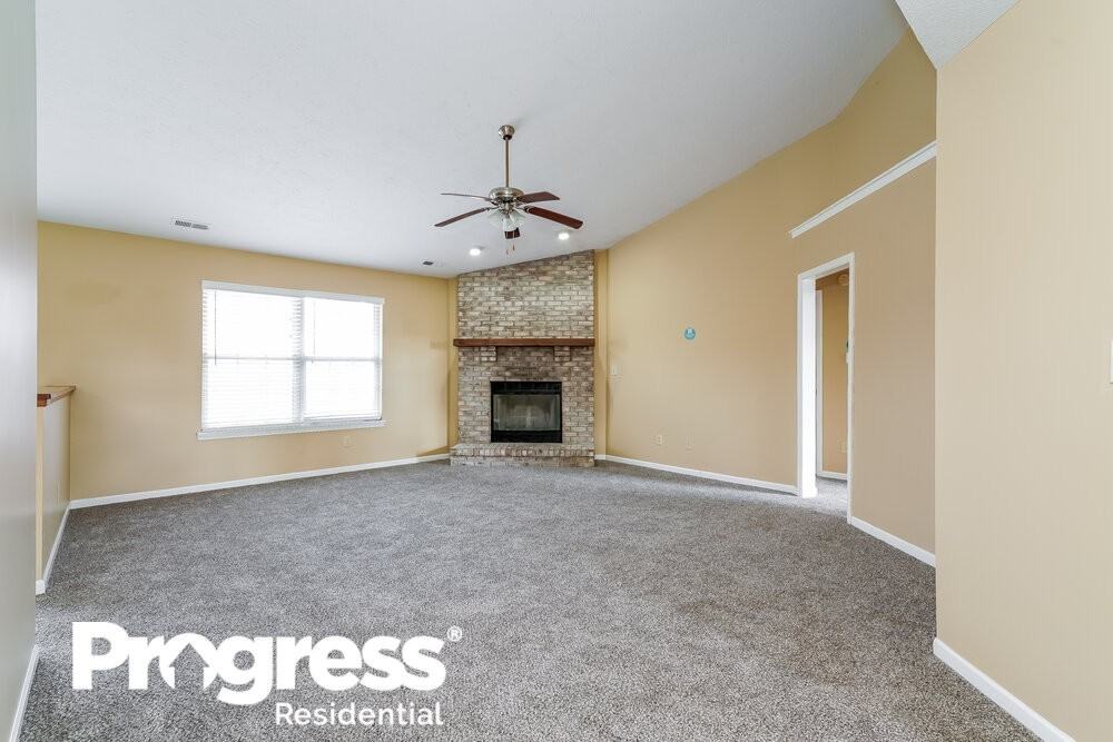 8532 Midsummer Dr - Photo 3 of 16