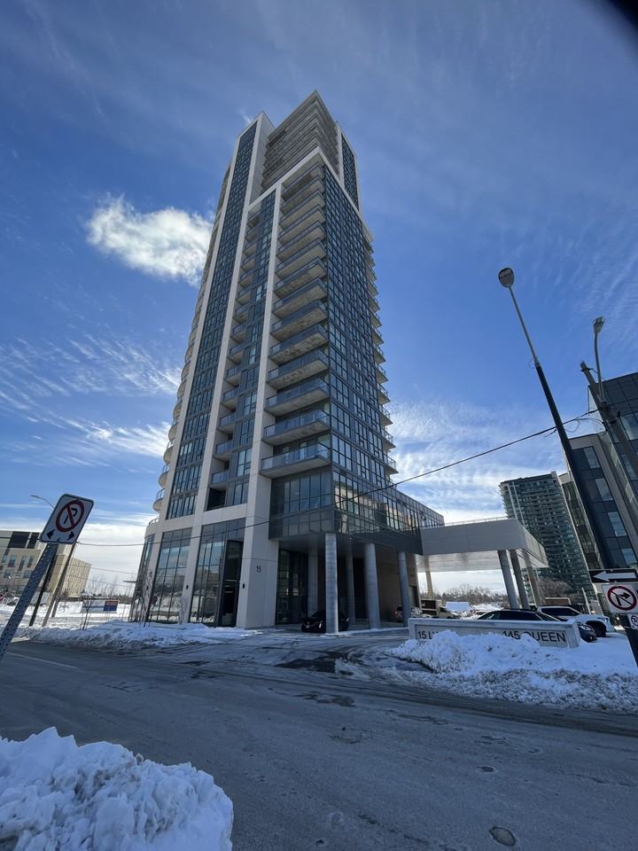15 Lynch Street #1902