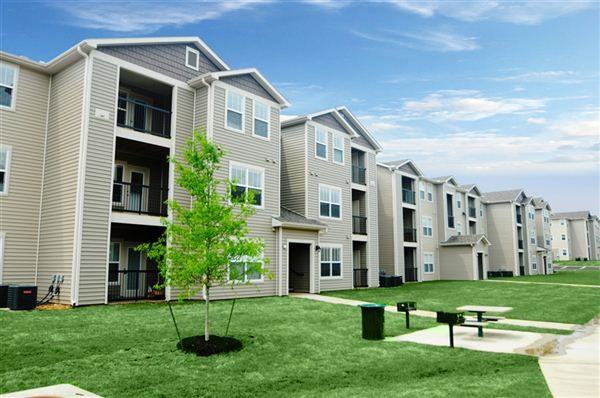 Willow Creek Apartments - Photo 2 of 10