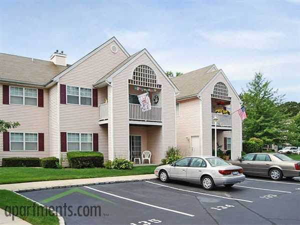 Greenview Village - Photo 2 of 9