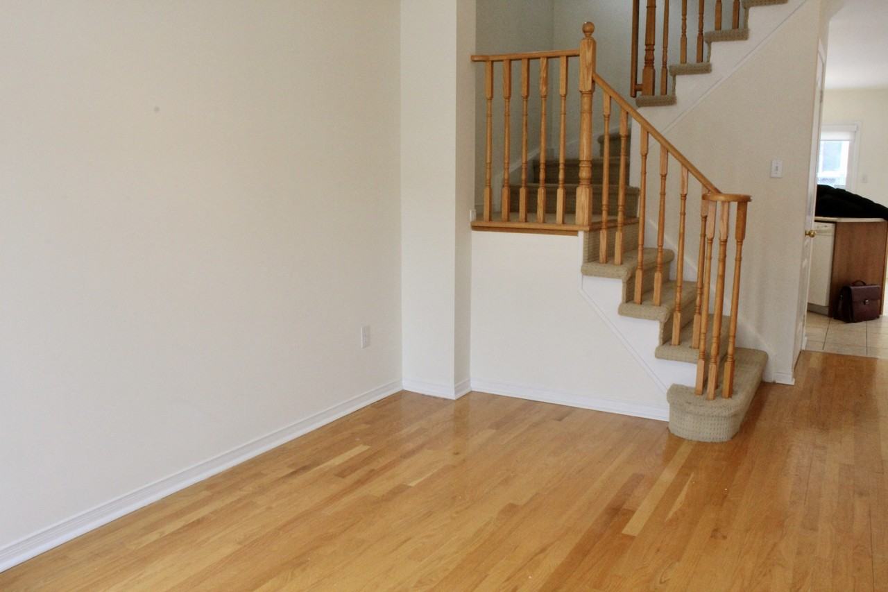 344 Castlemore Avenue - Photo 6 of 20